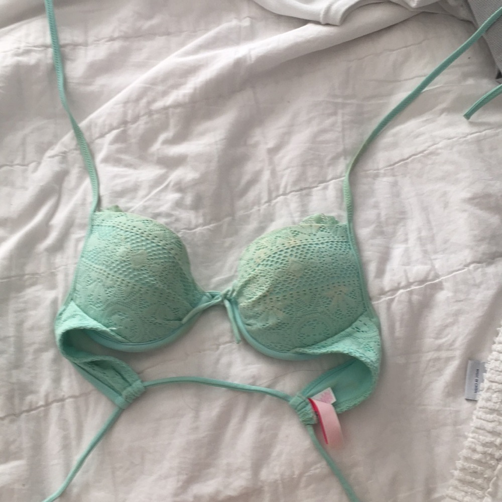 Bombshell bikini top